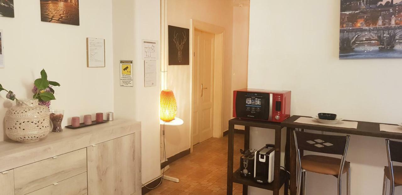 Hosting Flats Guesthouse 로마 외부 사진
